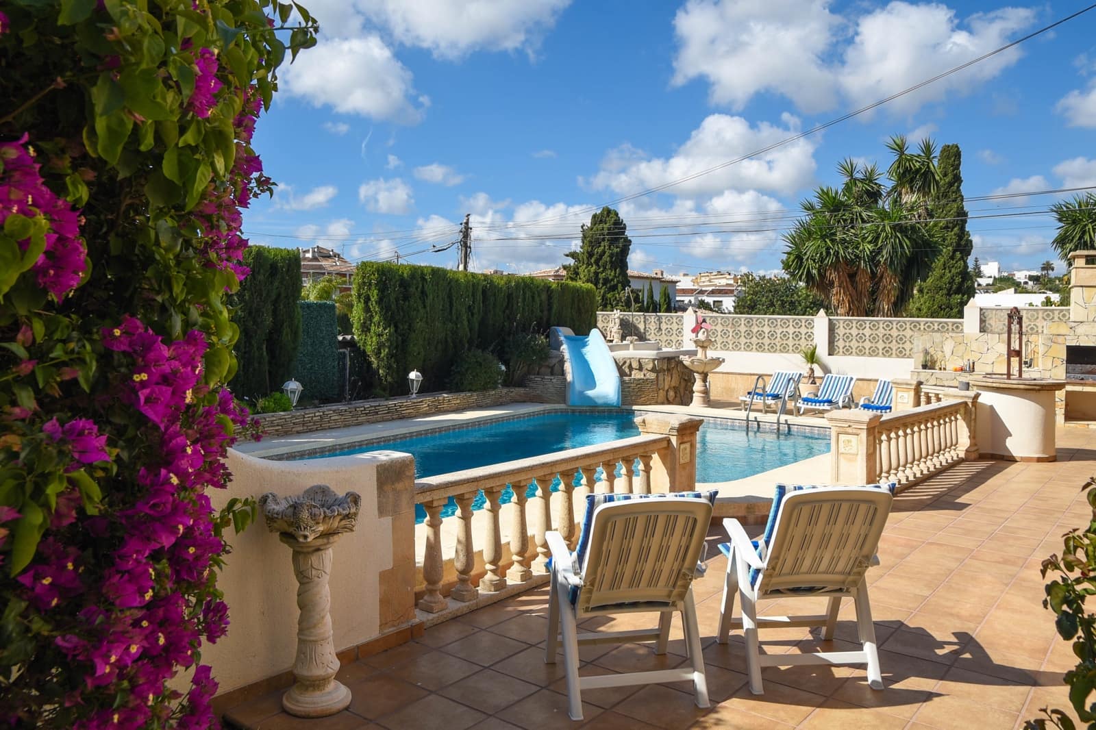   3 soveværelse   ferieVilla i Javea / Xabia   med   swimmingpool  garage  - € 926 (Ref: 8387957)