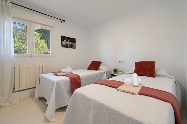 3 slaapkamer Villa voor vakantieverhuur in Cap Martí - El Tossalet - Pinomar, Javea / Xàbia met zwembad - € 1.059 (Ref: 8398297)