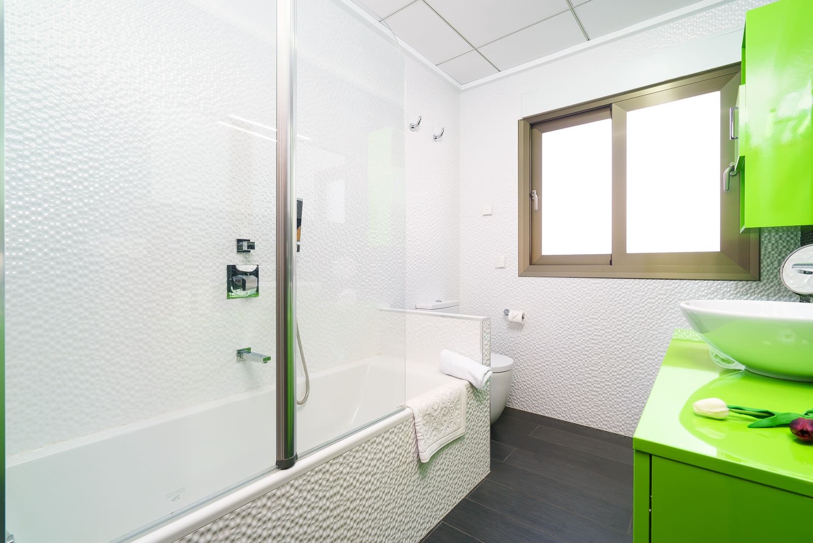   4 soveværelse   ferieVilla i Adsubia   med   swimmingpool  garage  - € 1.958 (Ref: 8584069)