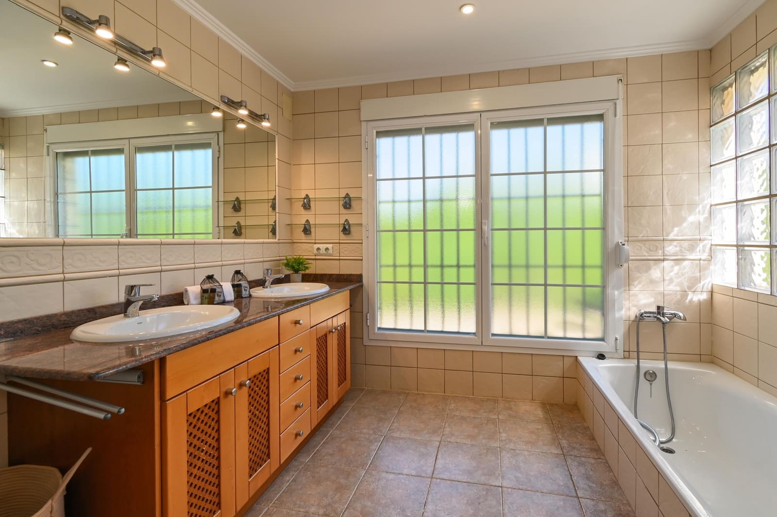 3 slaapkamer Villa voor vakantieverhuur in Javea / Xabia met zwembad garage - € 1.180 (Ref: 8682041)