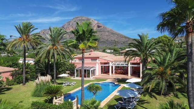 4 bedroom Villa for holiday rental in Montgó - Ermita, Javea / Xàbia with pool garage - € 1,406 (Ref: 8682042)