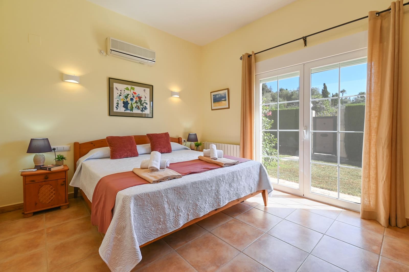 4 bedroom Villa for holiday rental in Javea / Xabia with pool garage - € 1,406 (Ref: 8682042)