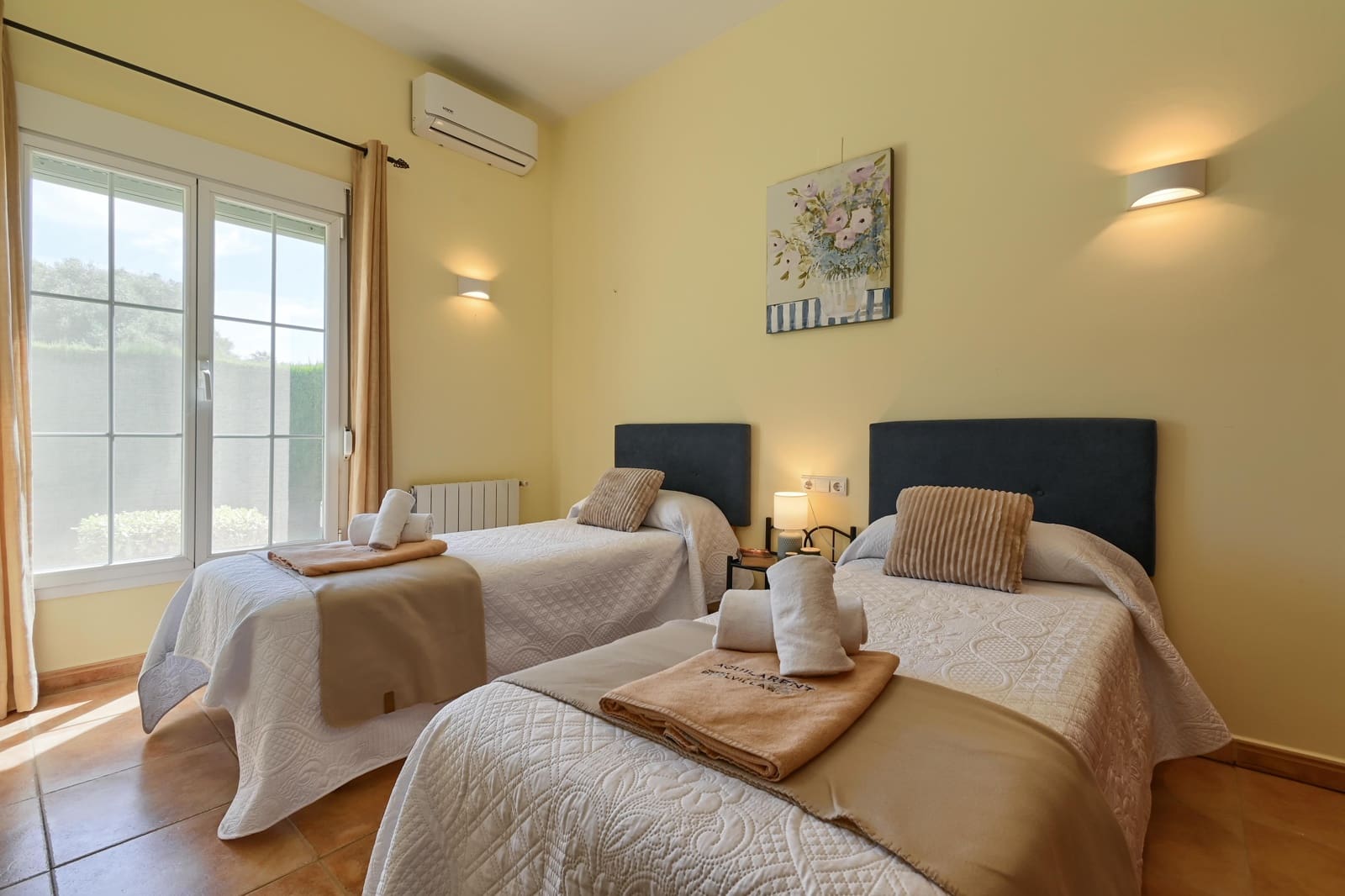 4 bedroom Villa for holiday rental in Javea / Xabia with pool garage - € 1,406 (Ref: 8682042)