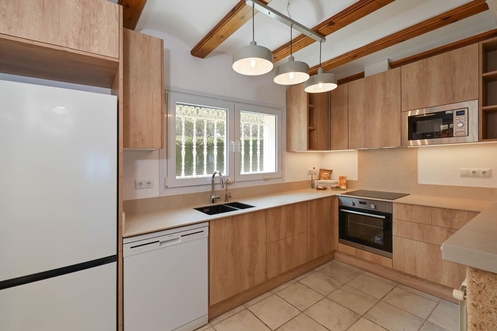 4 bedroom Villa for holiday rental in Denia with pool garage - € 1,269 (Ref: 8703639)