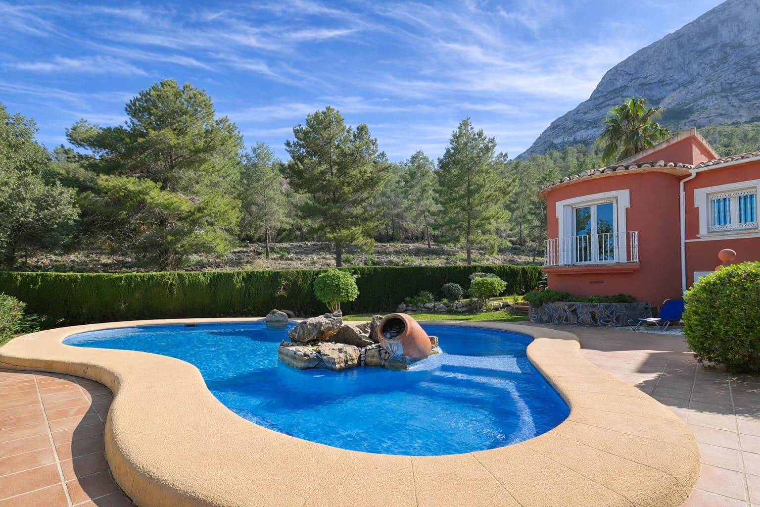 4 slaapkamer Villa voor vakantieverhuur in Denia met zwembad garage - € 1.169 (Ref: 8703639)