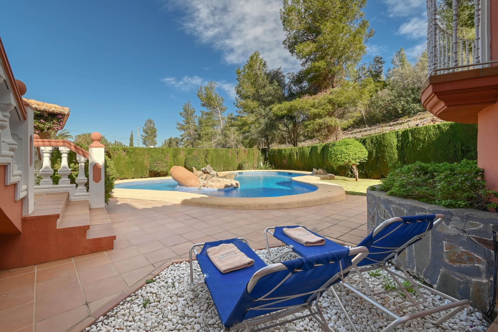 4 slaapkamer Villa voor vakantieverhuur in Denia met zwembad garage - € 1.169 (Ref: 8703639)