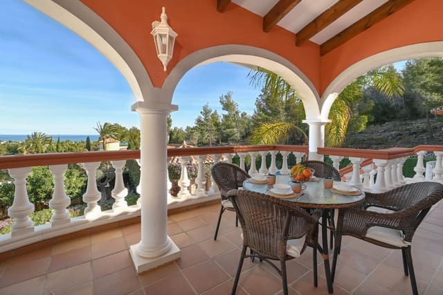 Chalet de 4 habitaciones en El Montgó, Dénia en alquiler vacacional con piscina garaje - 1.169 € (Ref: 8703639)