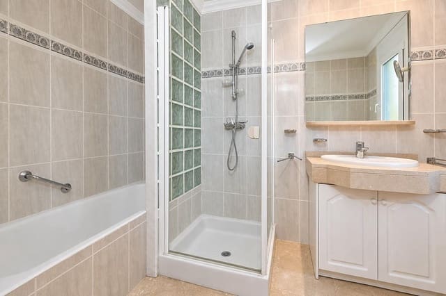   3 soveværelse   ferieVilla i El Montgó, Dénia med   swimmingpool  garage  - € 744 (Ref: 8792026)