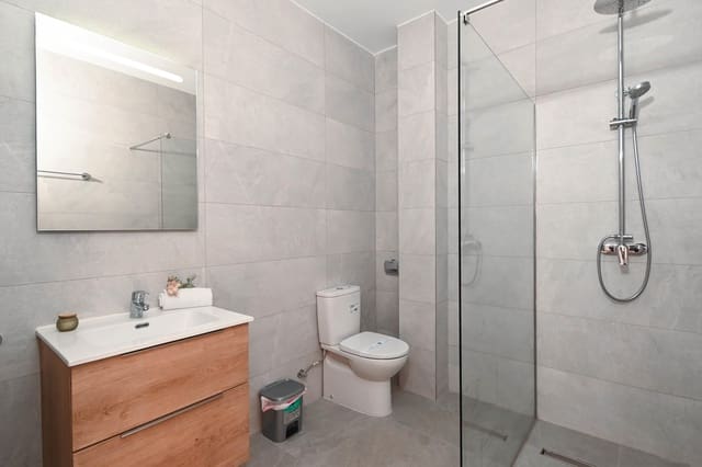 3 quarto Apartamento para arrendamento para férias em Els Poblets com piscina - 465 € (Ref: 8792027)