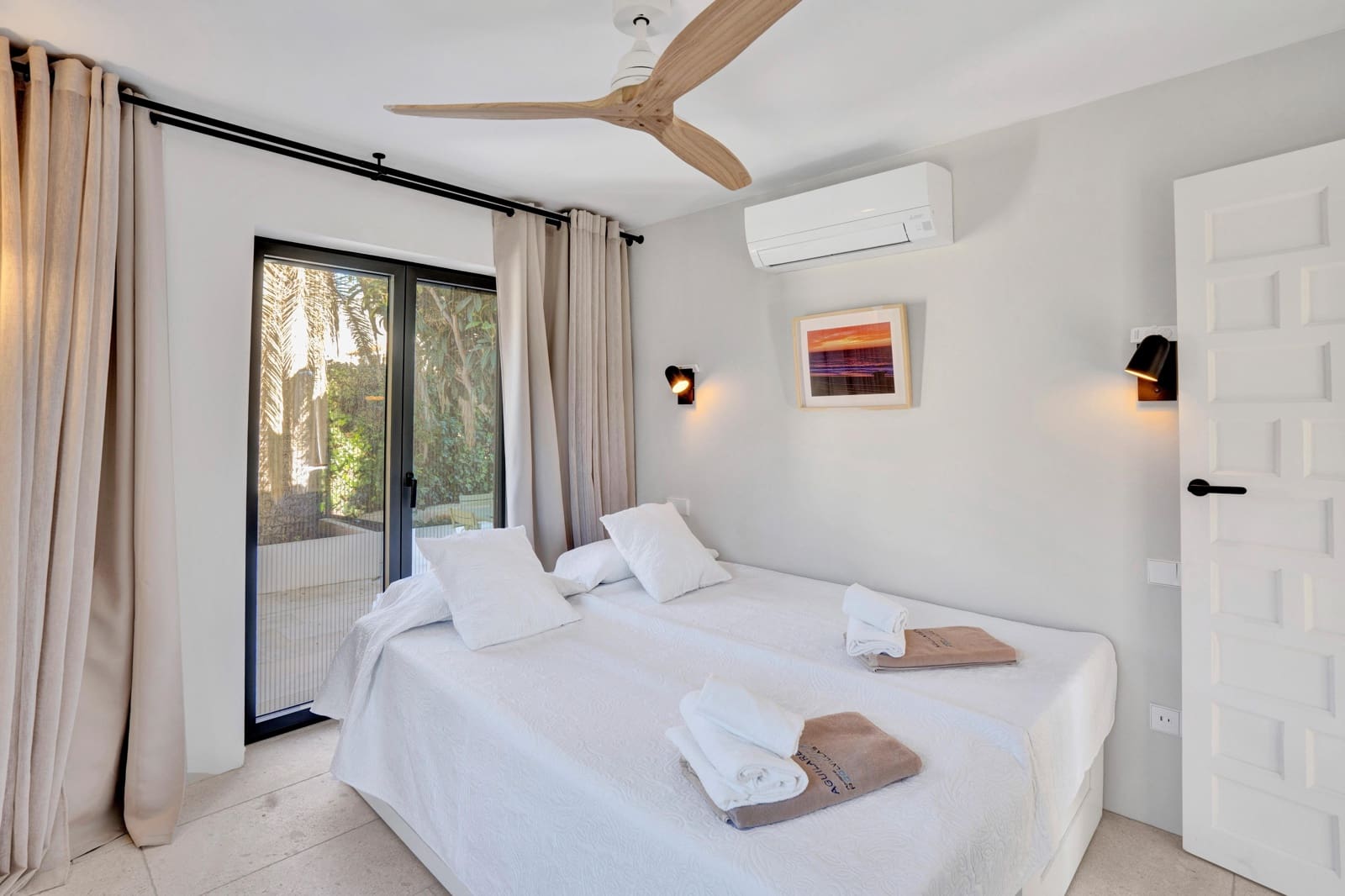 3 bedroom Villa for holiday rental in Javea / Xabia with pool garage - € 2,250 (Ref: 8817071)