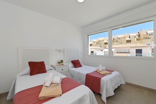 Apartamento de 3 habitaciones en L'Almadrava - L'Estanyó, Dénia en alquiler vacacional con piscina garaje - 788 € (Ref: 8840645)