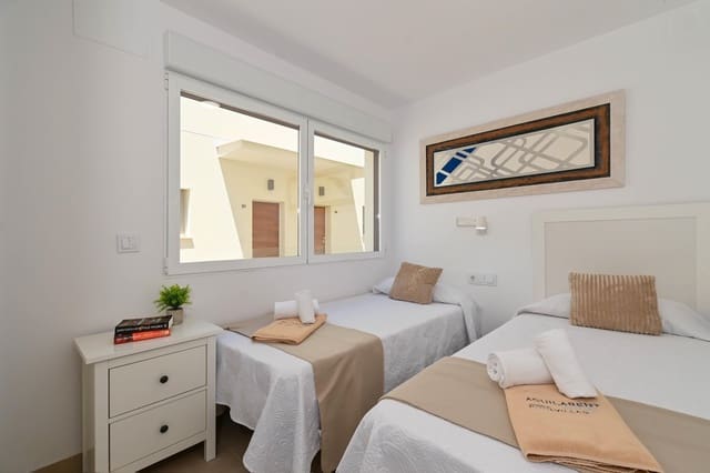 Apartamento de 3 habitaciones en L'Almadrava - L'Estanyó, Dénia en alquiler vacacional con piscina garaje - 788 € (Ref: 8840645)