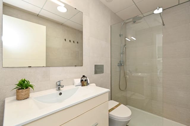 Apartamento de 3 habitaciones en L'Almadrava - L'Estanyó, Dénia en alquiler vacacional con piscina garaje - 788 € (Ref: 8840645)