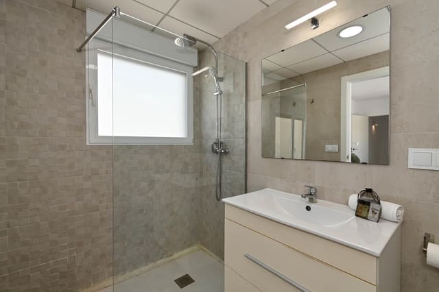 Apartamento de 3 habitaciones en L'Almadrava - L'Estanyó, Dénia en alquiler vacacional con piscina garaje - 788 € (Ref: 8840645)