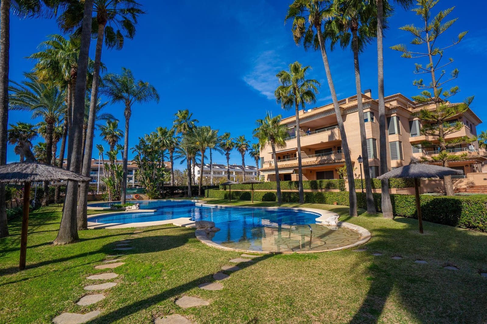 2 camera da letto Appartamento da affitare come casa vacanza in Javea / Xabia con piscina garage - 676 € (Rif: 8848932)