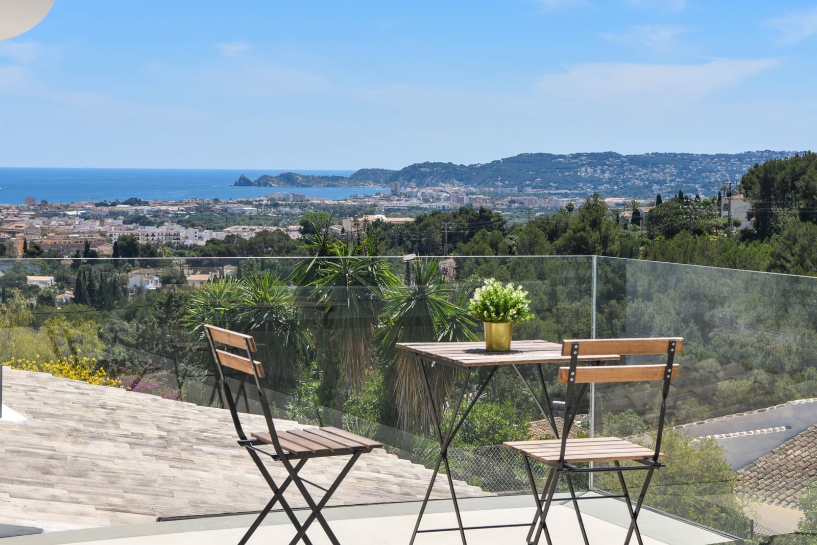 4 bedroom Villa for holiday rental in Javea / Xabia with pool garage - € 1,449 (Ref: 8881275)
