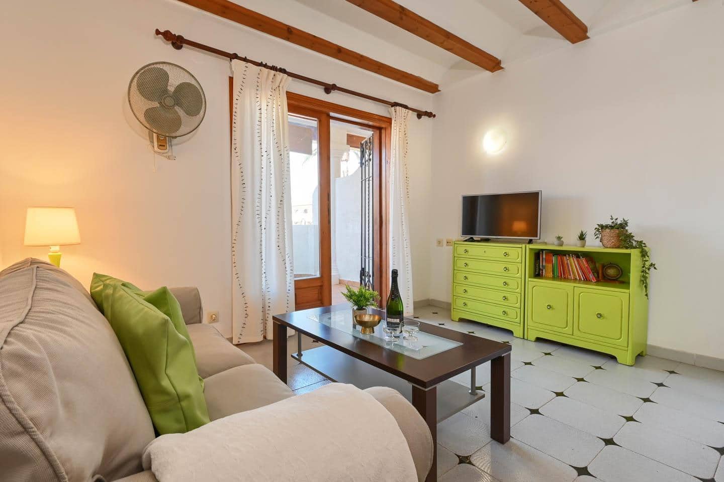 2 makuuhuone Huoneisto lomavuokrausta paikassa Denia mukana uima-altaan 
autotalli - 388 € (Ref: 8914873)