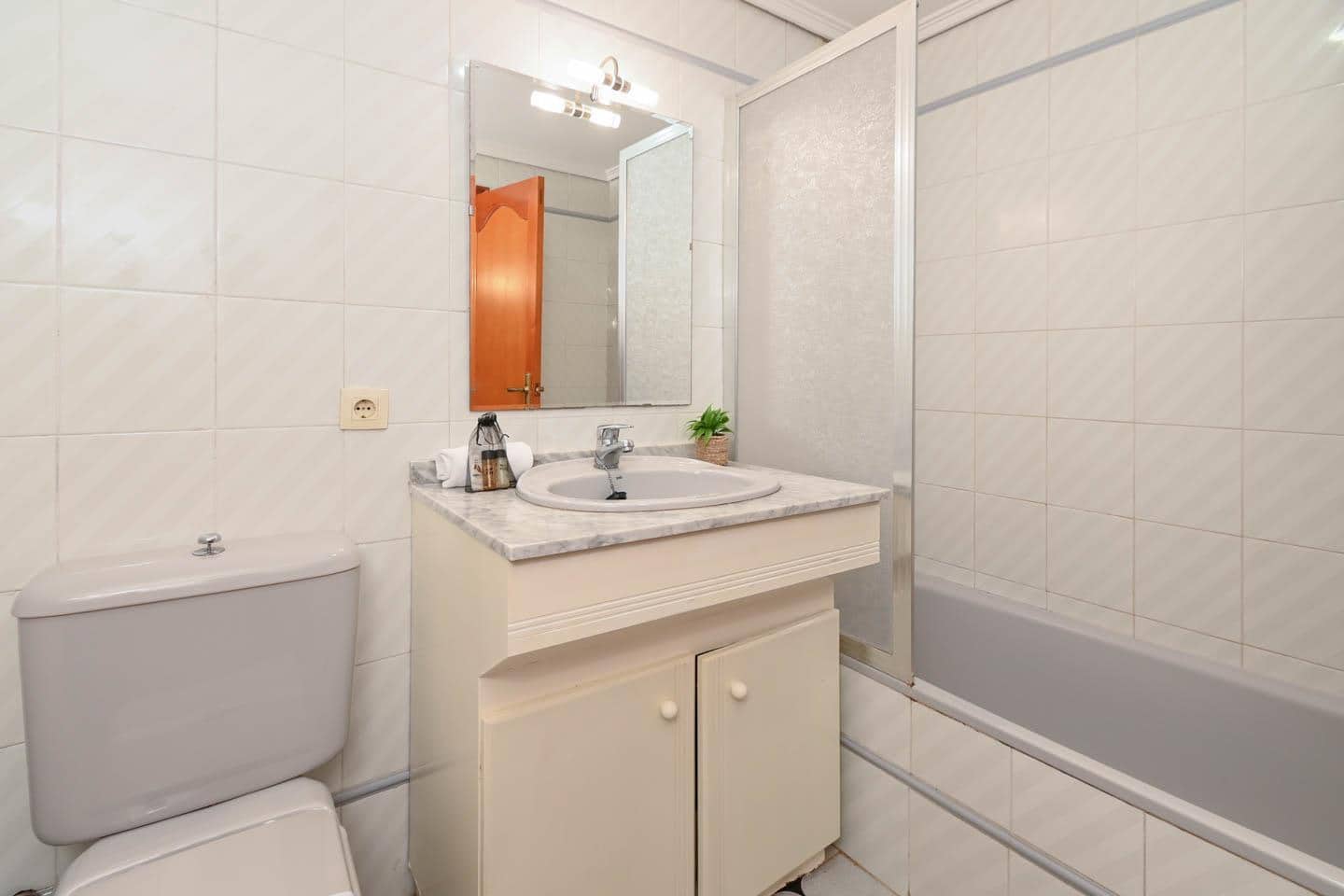 2 makuuhuone Huoneisto lomavuokrausta paikassa Denia mukana uima-altaan 
autotalli - 388 € (Ref: 8914873)