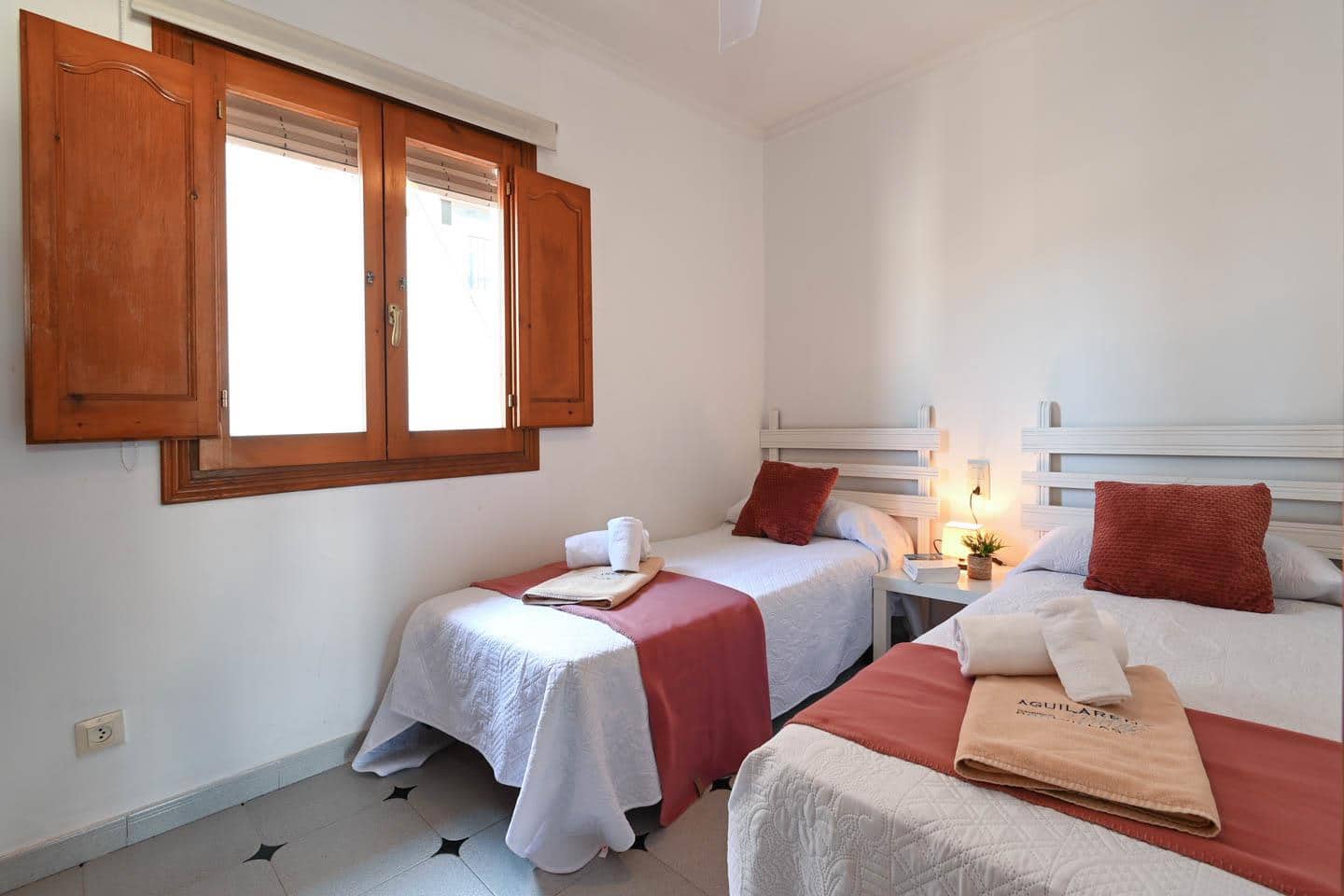 2 makuuhuone Huoneisto lomavuokrausta paikassa Denia mukana uima-altaan 
autotalli - 388 € (Ref: 8914873)