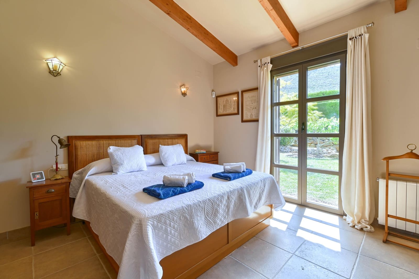 3 makuuhuone Huvila lomavuokrausta paikassa Javea / Xabia mukana uima-altaan 
autotalli - 1 035 € (Ref: 8942721)