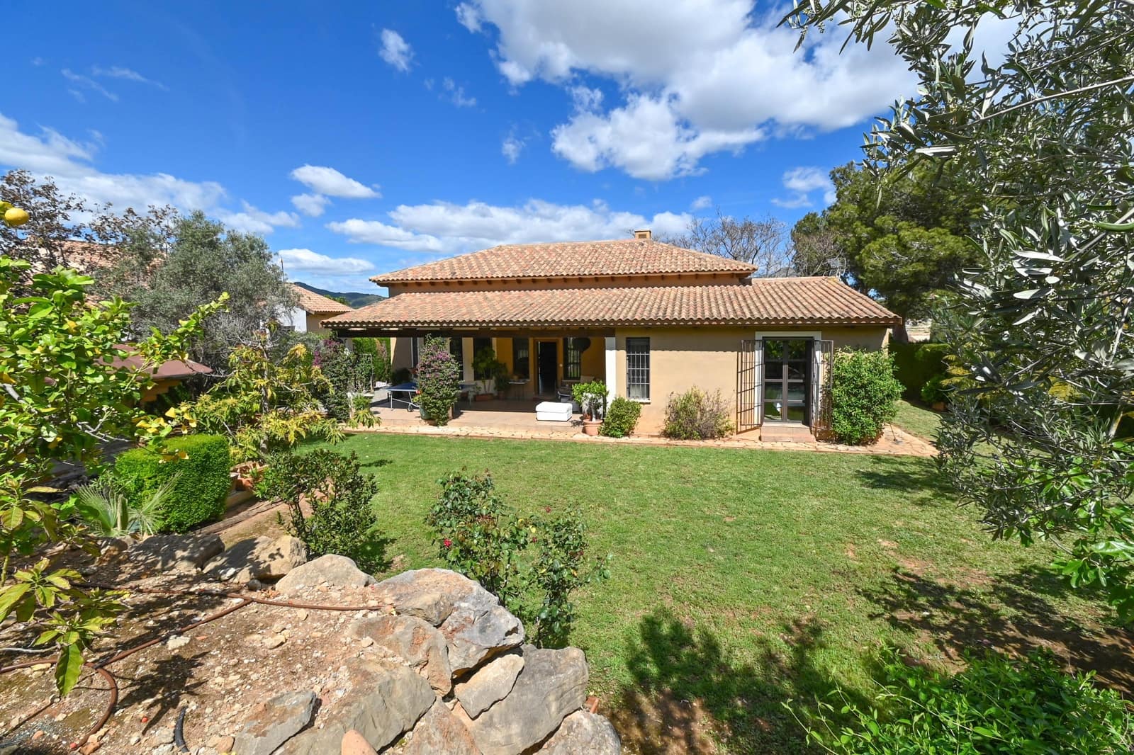 3 makuuhuone Huvila lomavuokrausta paikassa Javea / Xabia mukana uima-altaan 
autotalli - 1 035 € (Ref: 8942721)