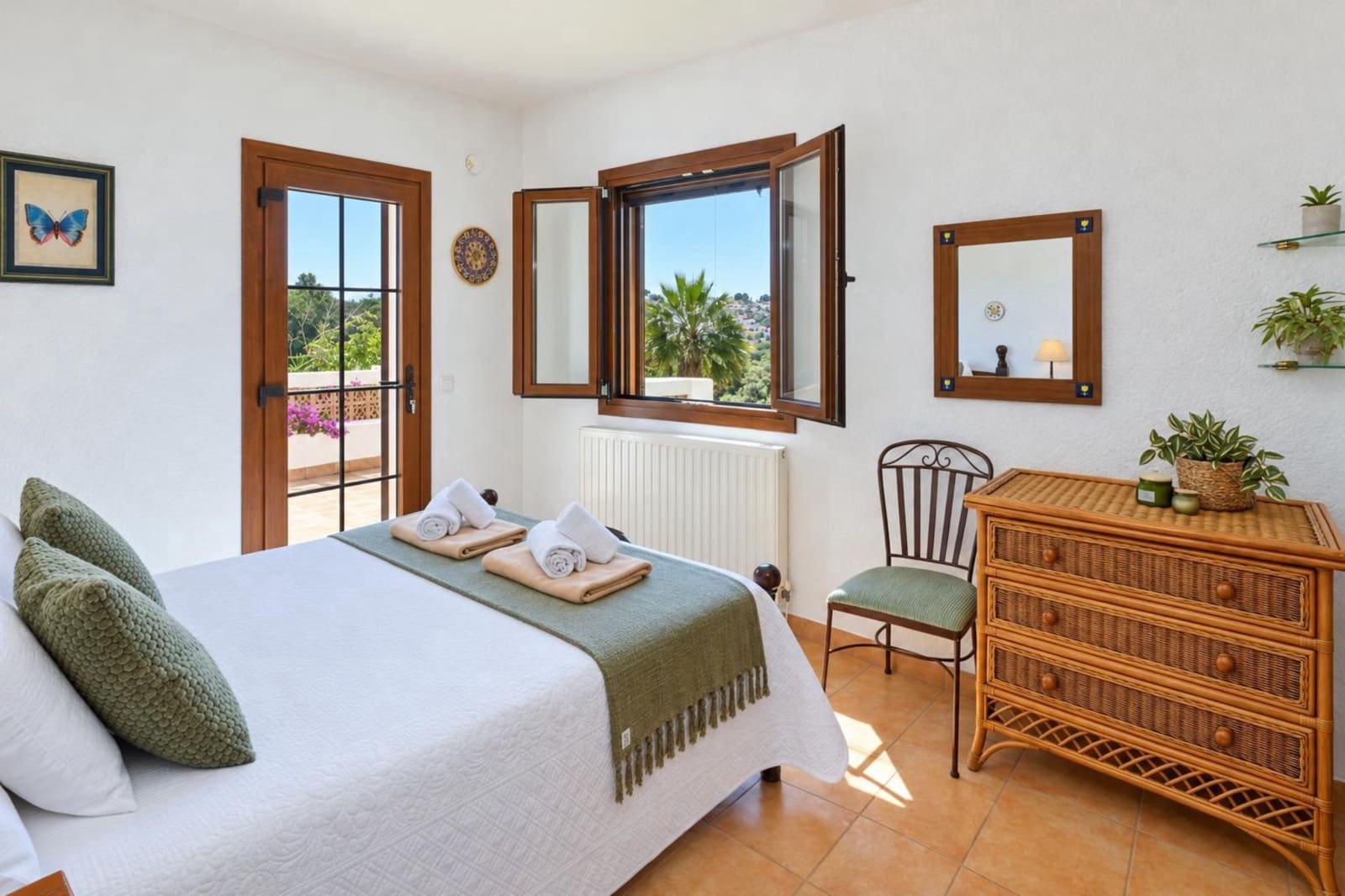 3 quarto Moradia para arrendamento para férias em Pinosol com piscina Garagem - 912 € (Ref: 9041966)