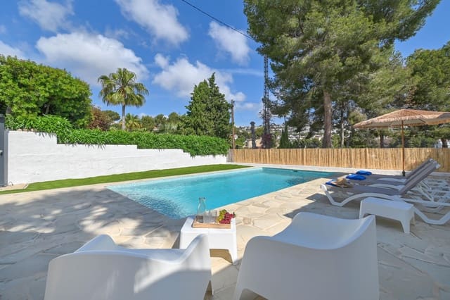 3 bedroom Villa for holiday rental in Pinar del Advocat - Cometa, Teulada-Moraira with pool garage - € 1,014 (Ref: 9077736)