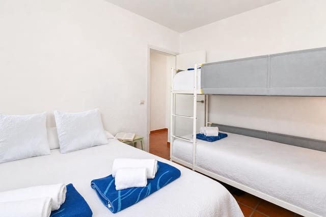 3 slaapkamer Villa voor vakantieverhuur in Pinar del Advocat - Cometa, Teulada-Moraira met zwembad garage - € 1.014 (Ref: 9077736)