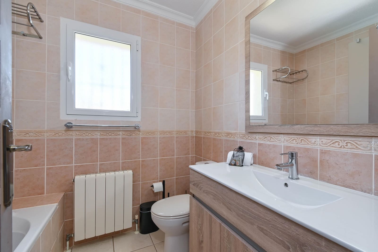 3 camera da letto Villa da affitare come casa vacanza in Cumbre del Sol con piscina garage - 863 € (Rif: 9077737)