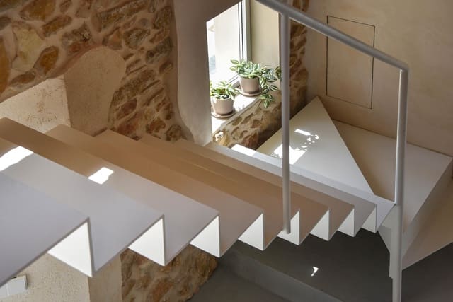 3 slaapkamer Villa voor vakantieverhuur in Montgó - Ermita, Javea / Xàbia met zwembad garage - € 1.046 (Ref: 9088495)