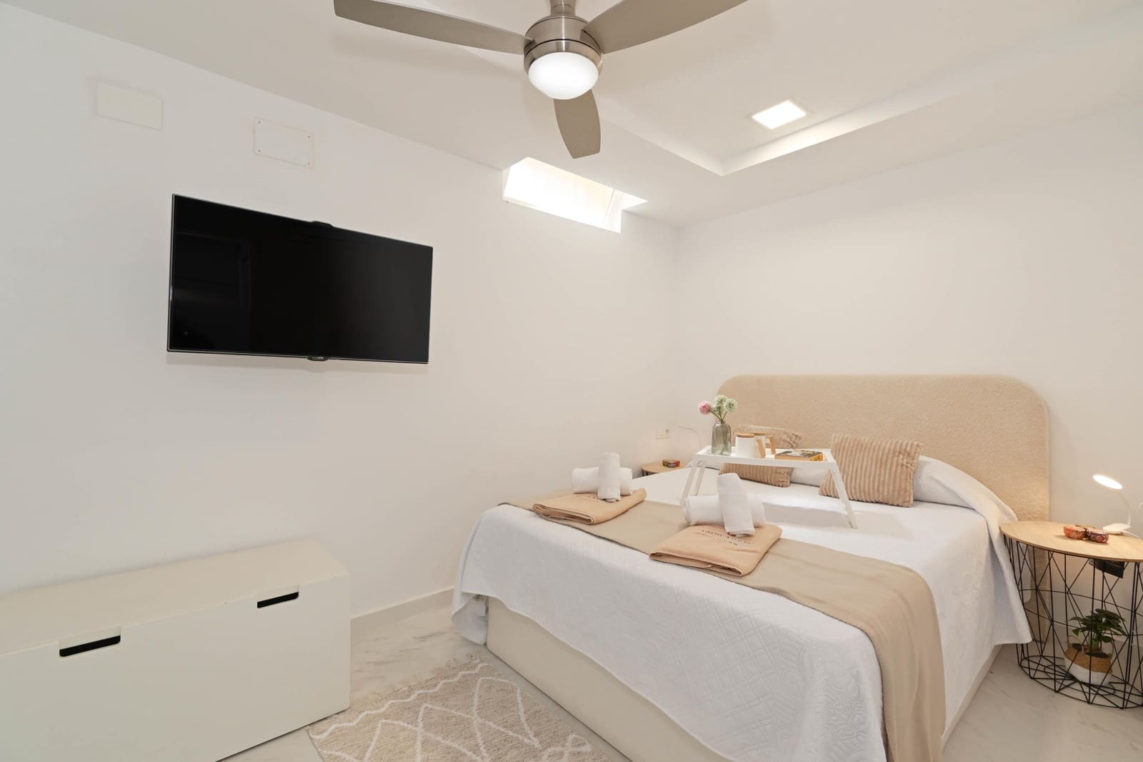   3 soveværelse   ferieByhus i Denia   med   swimmingpool  garage  - € 836 (Ref: 9097847)