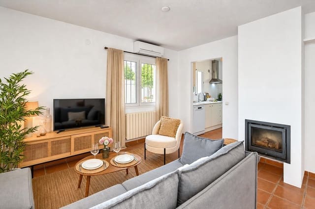 Chalet de 3 habitaciones en Pinar del Advocat - Cometa, Teulada-Moraira en alquiler vacacional con piscina garaje - 873 € (Ref: 9100453)
