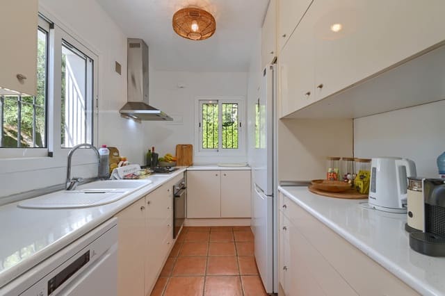 2 slaapkamer Villa voor vakantieverhuur in Pinar del Advocat - Cometa, Teulada-Moraira met zwembad garage - € 844 (Ref: 9100454)