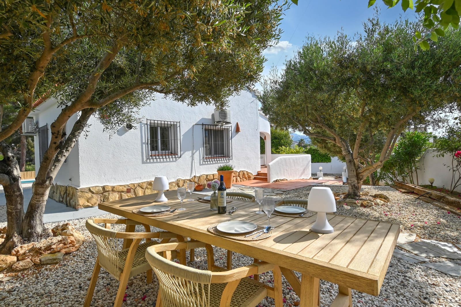 2 bedroom Villa for holiday rental in Moraira with pool garage - € 844 (Ref: 9100454)