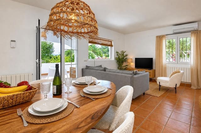 2 soverom Villa til salgs i Pinar del Advocat - Cometa, Teulada-Moraira med svømmebasseng garasje - € 844 (Ref: 9100454)