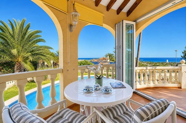 2 bedroom Villa for holiday rental in El Montgó, Dénia with pool garage - € 606 (Ref: 9118522)