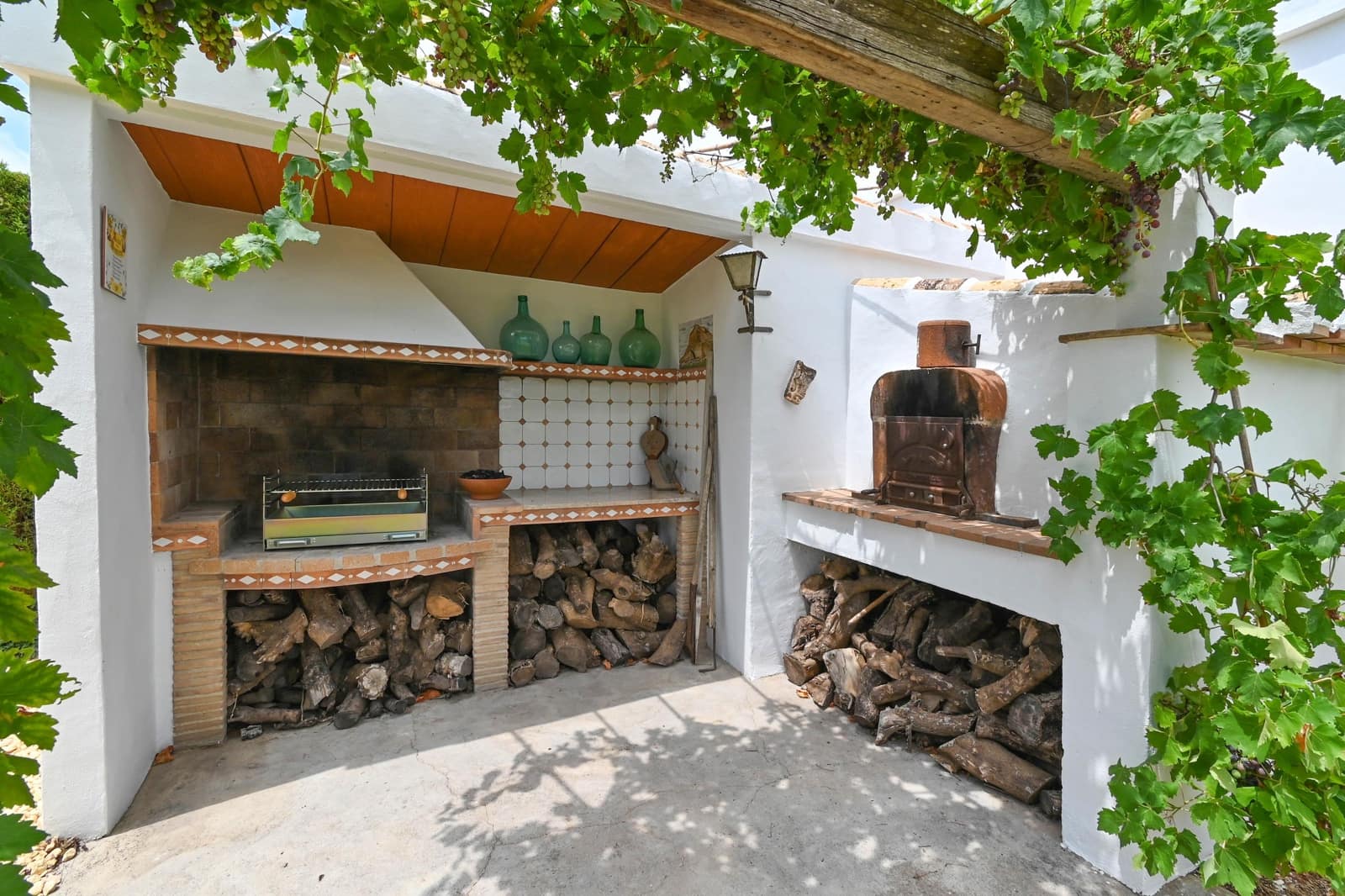 3 slaapkamer Villa voor vakantieverhuur in Javea / Xabia met zwembad garage - € 974 (Ref: 9124572)