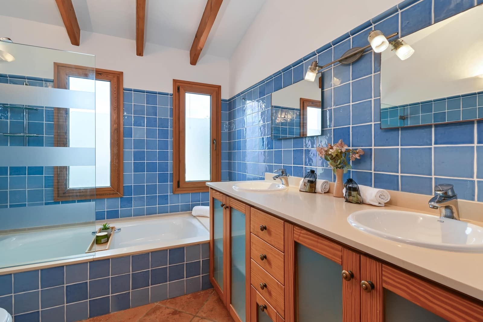 6 slaapkamer Villa voor vakantieverhuur in Javea / Xabia met zwembad garage - € 1.572 (Ref: 9124573)