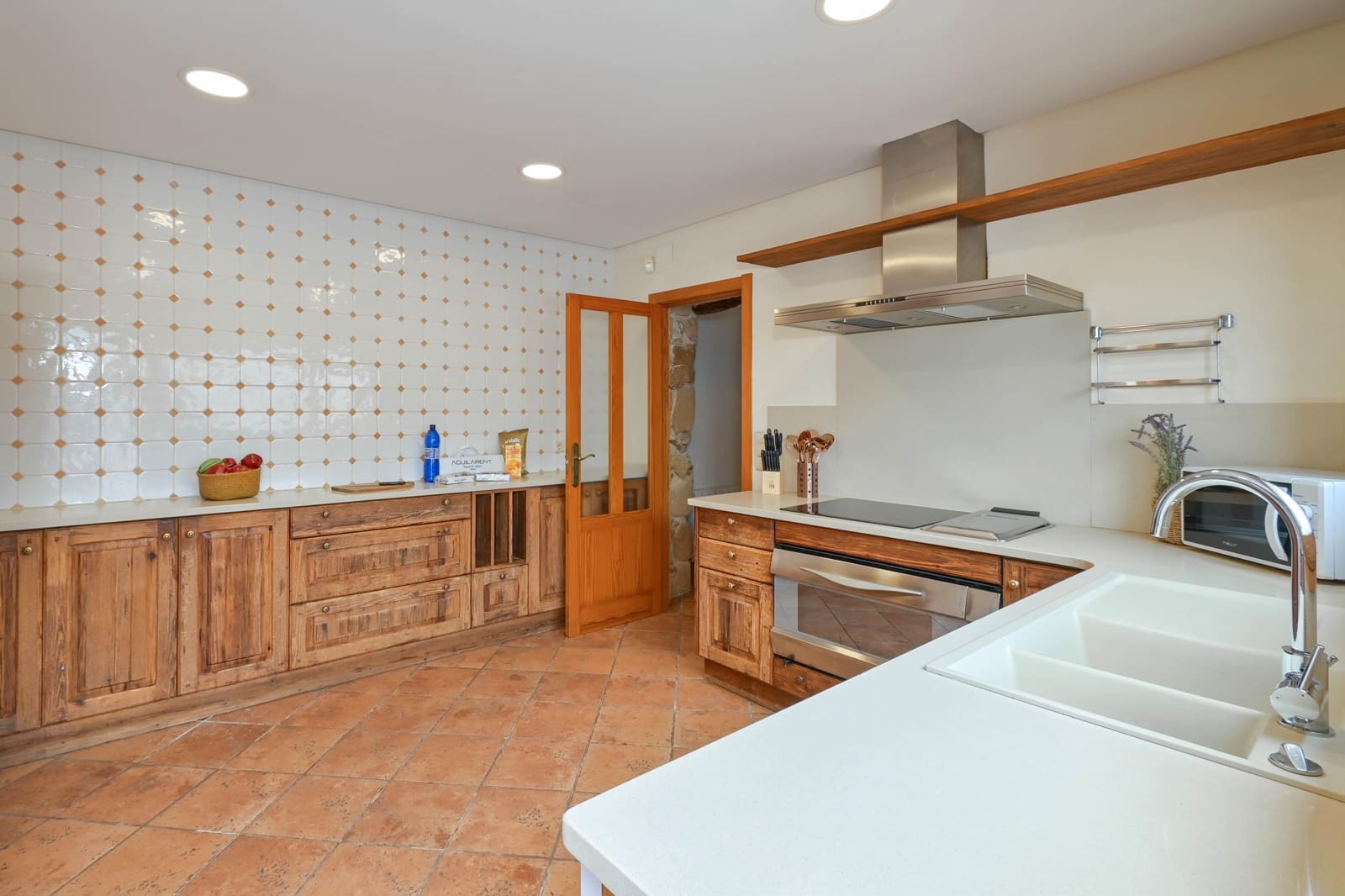 6 bedroom Villa for holiday rental in Javea / Xabia with pool garage - € 1,572 (Ref: 9124573)