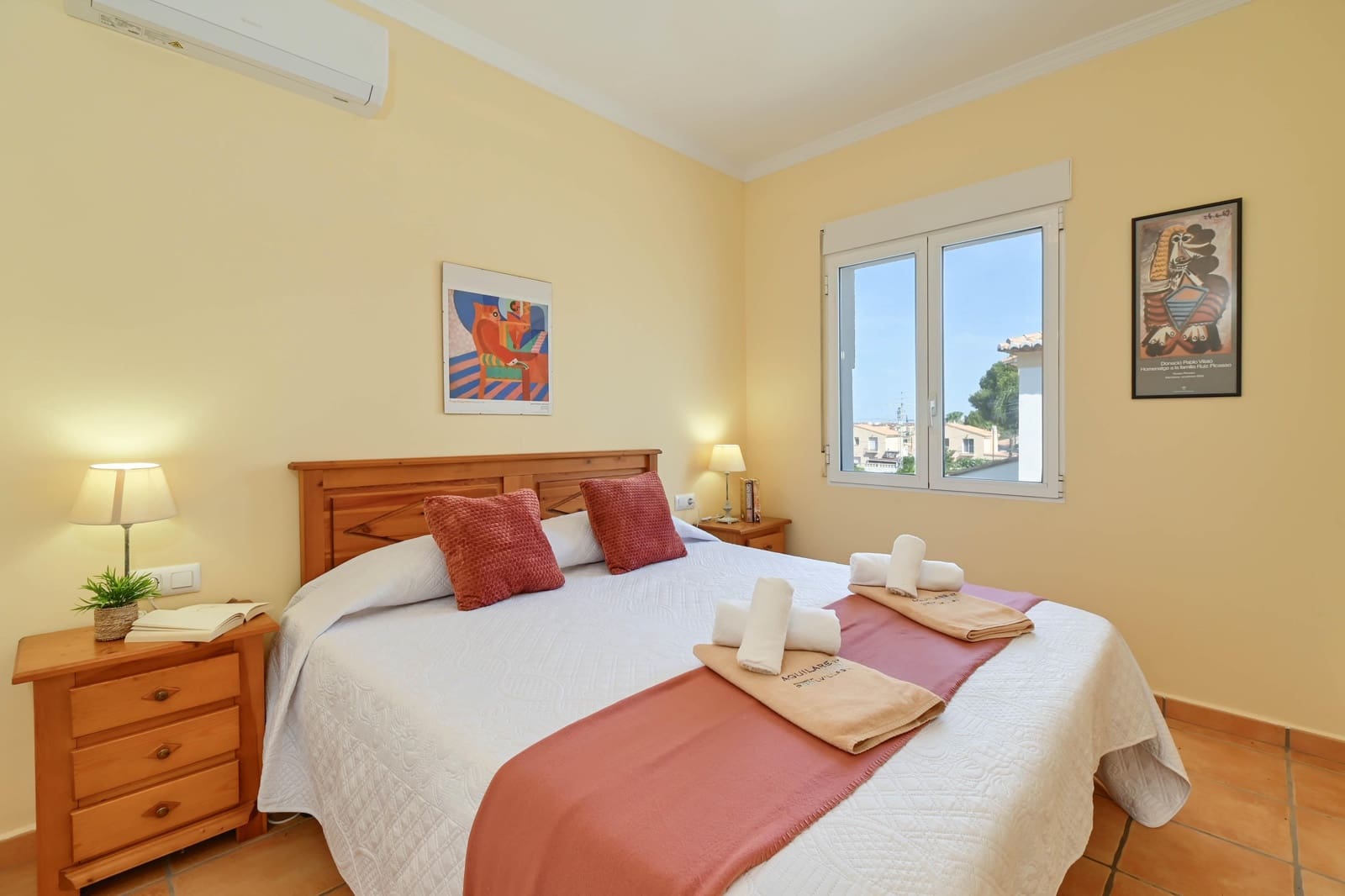 2 bedroom Apartment for holiday rental in Denia with pool garage - € 738 (Ref: 9124574)