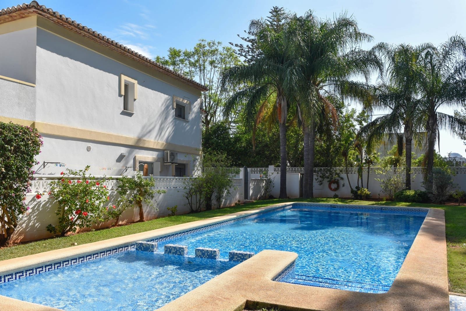 2 bedroom Apartment for holiday rental in Denia with pool garage - € 738 (Ref: 9124574)