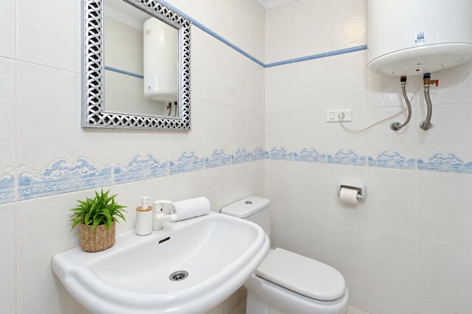2 bedroom Apartment for holiday rental in Denia with pool garage - € 738 (Ref: 9124574)
