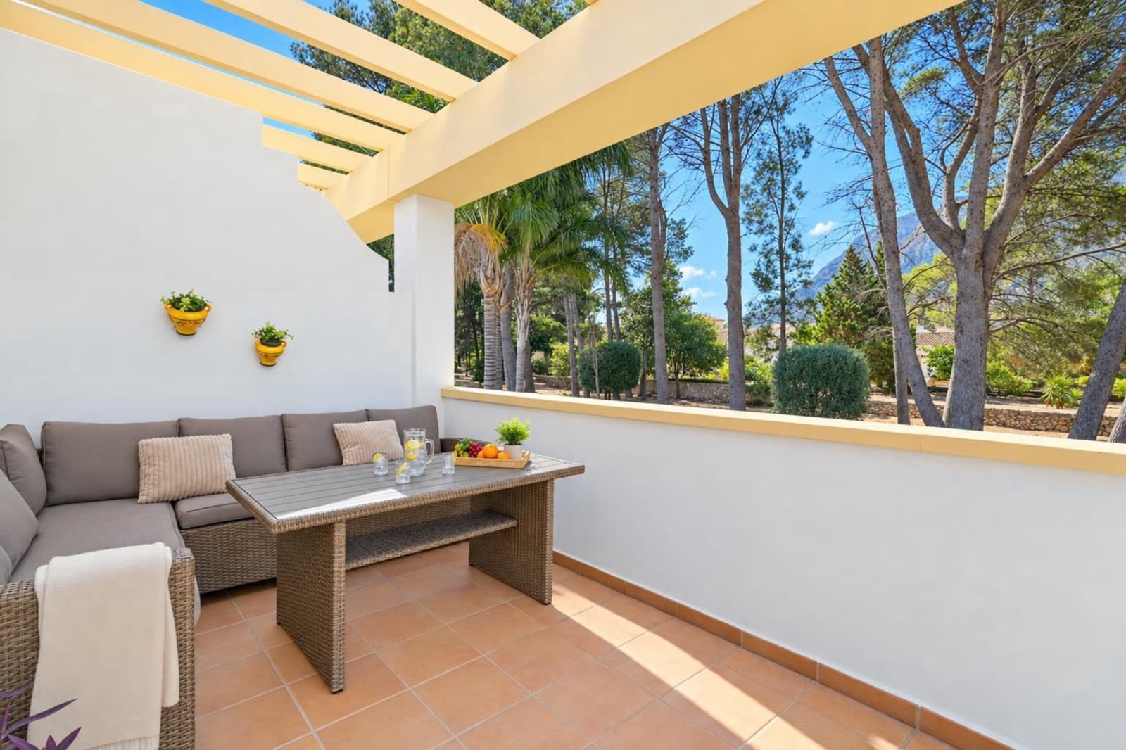 2 bedroom Apartment for holiday rental in Denia with pool garage - € 738 (Ref: 9124574)