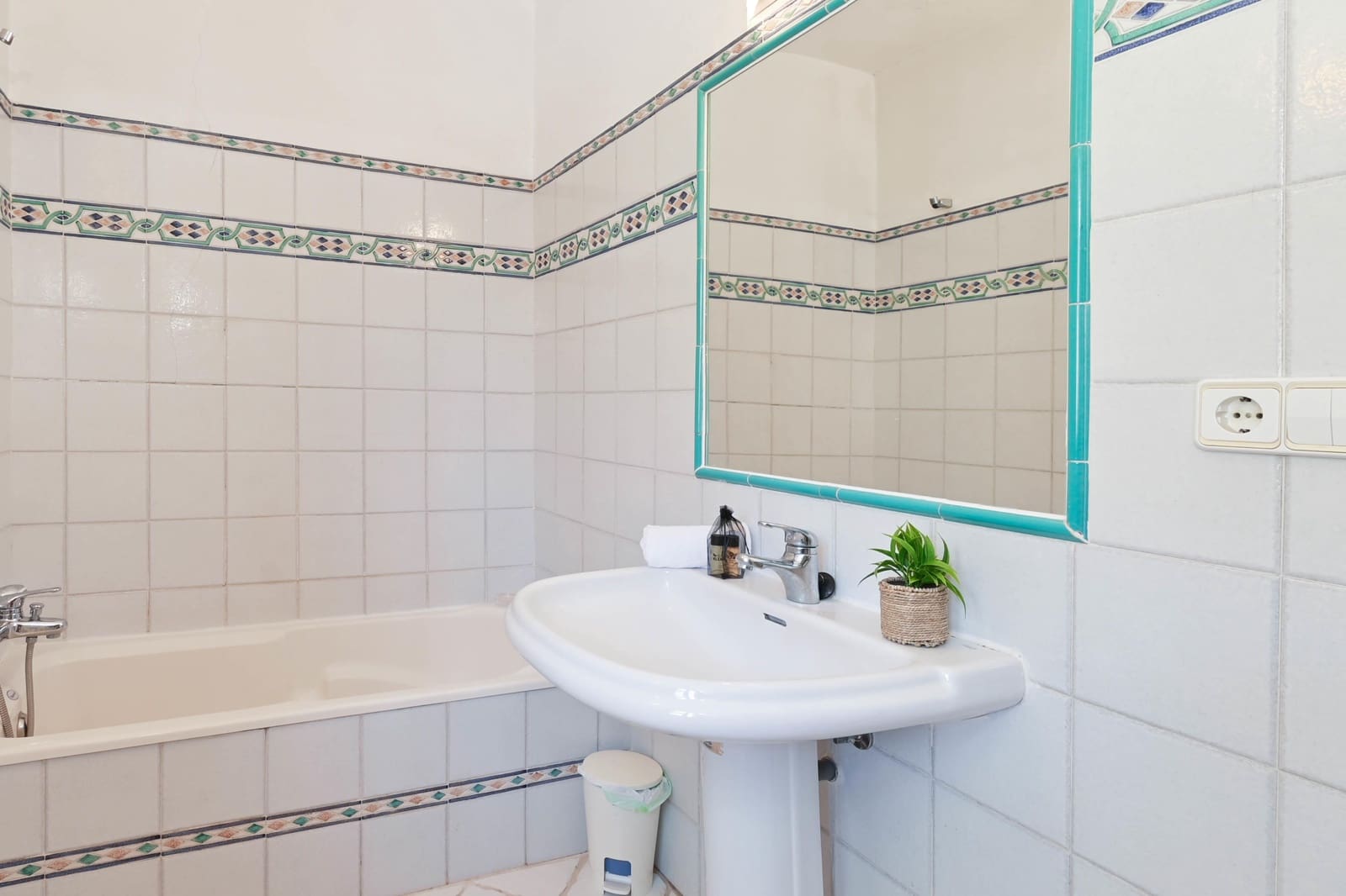 5 Zimmer Ferienvilla in Calpe / Calp mit Pool Garage - 2.006 € (Ref: 9146714)