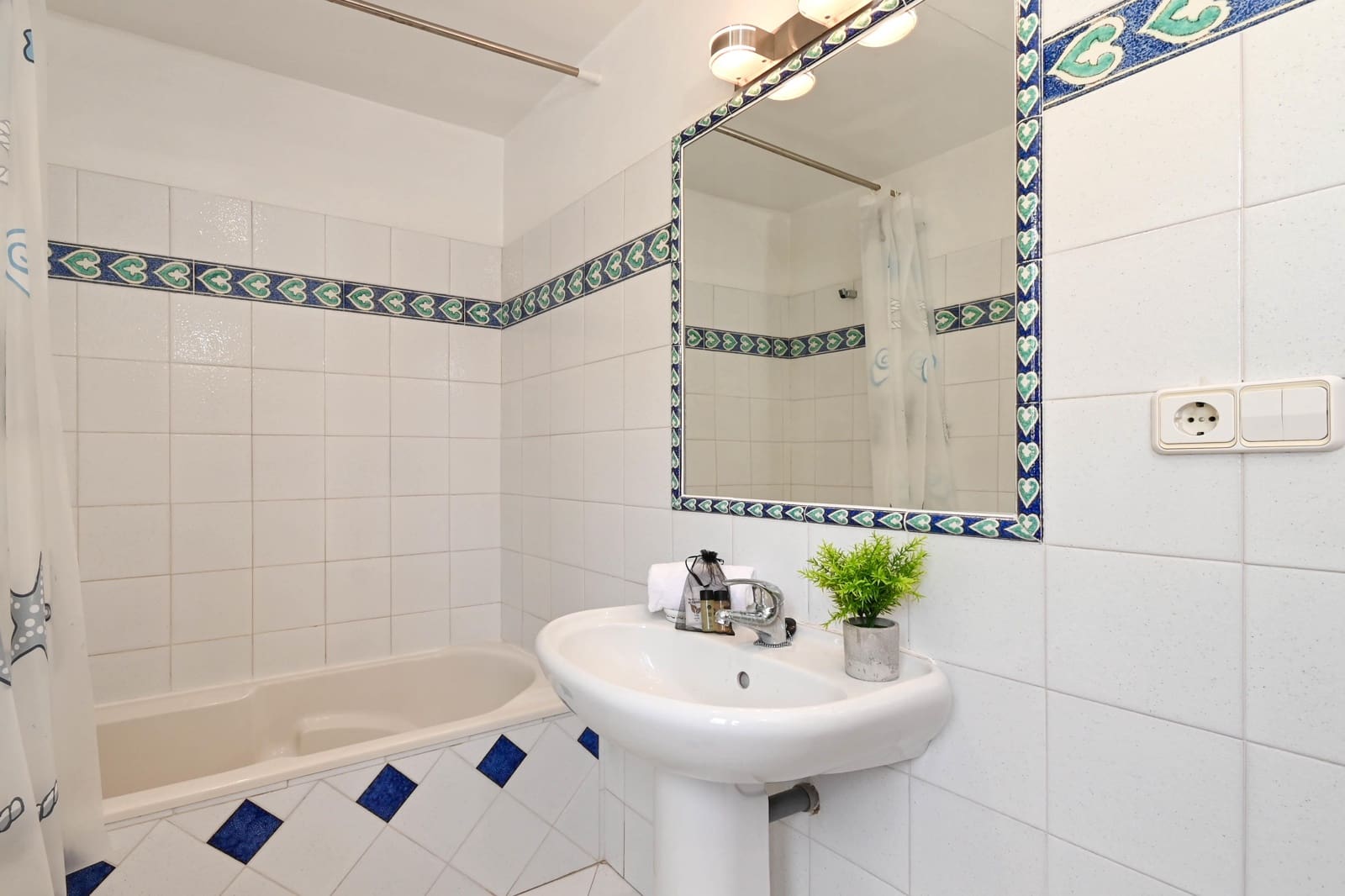 5 Zimmer Ferienvilla in Calpe / Calp mit Pool Garage - 2.006 € (Ref: 9146714)