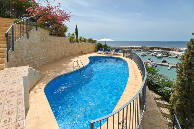 Villa/Maison de 5 chambres de location de vacances à Canuta, Calpe / Calp avec piscine garage - 2 006 € (Ref: 9146714)