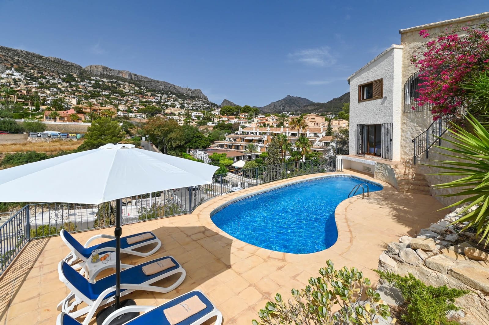 5 Zimmer Ferienvilla in Calpe / Calp mit Pool Garage - 2.006 € (Ref: 9146714)