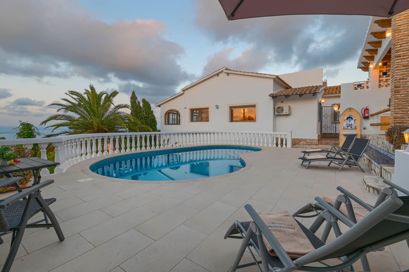 3 camera da letto Villa da affitare come casa vacanza in Denia con piscina garage - 931 € (Rif: 9153593)