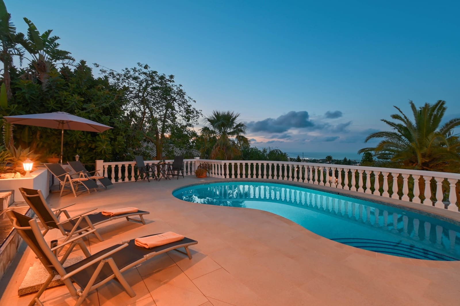 3 camera da letto Villa da affitare come casa vacanza in Denia con piscina garage - 931 € (Rif: 9153593)