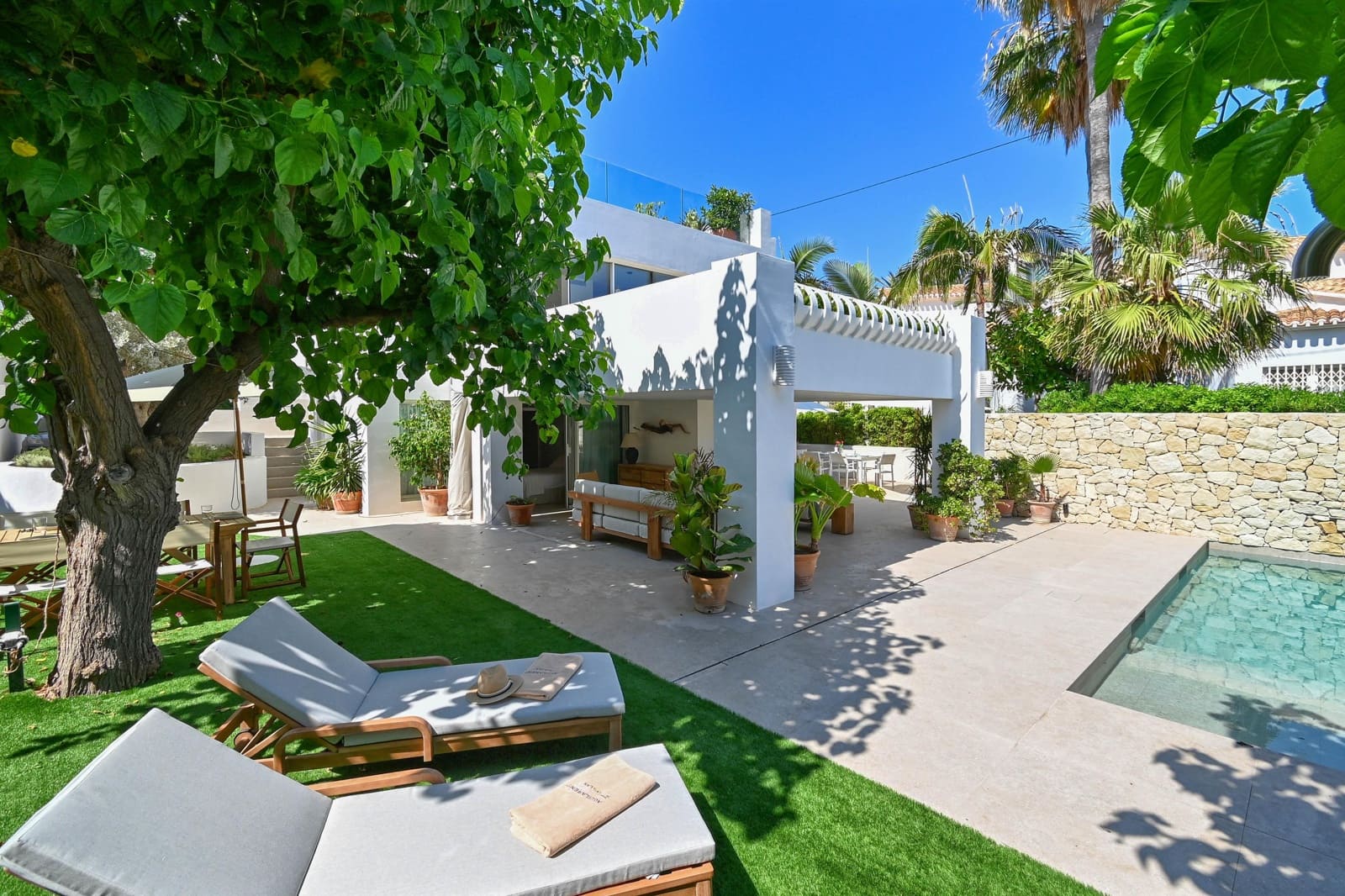 4 slaapkamer Villa voor vakantieverhuur in Denia met zwembad garage - € 4.115 (Ref: 9160764)